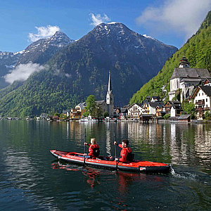 KAYAKS